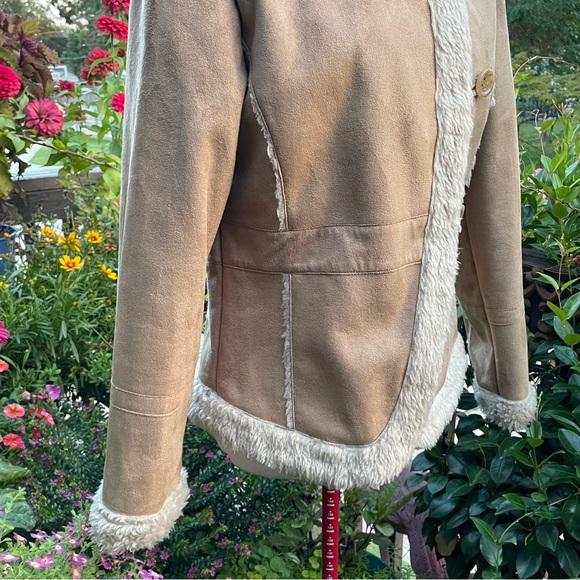 Columbia Sportswear Company Faux Shearling and Suede Short Coat Size Small - Picture 6 of 15